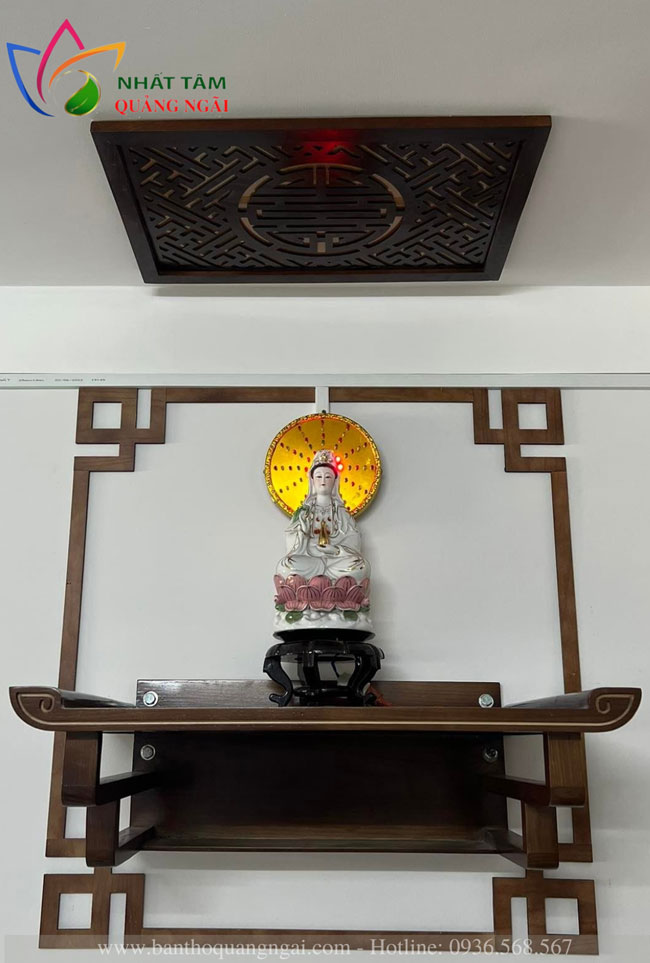 Bàn Treo thờ Phật
