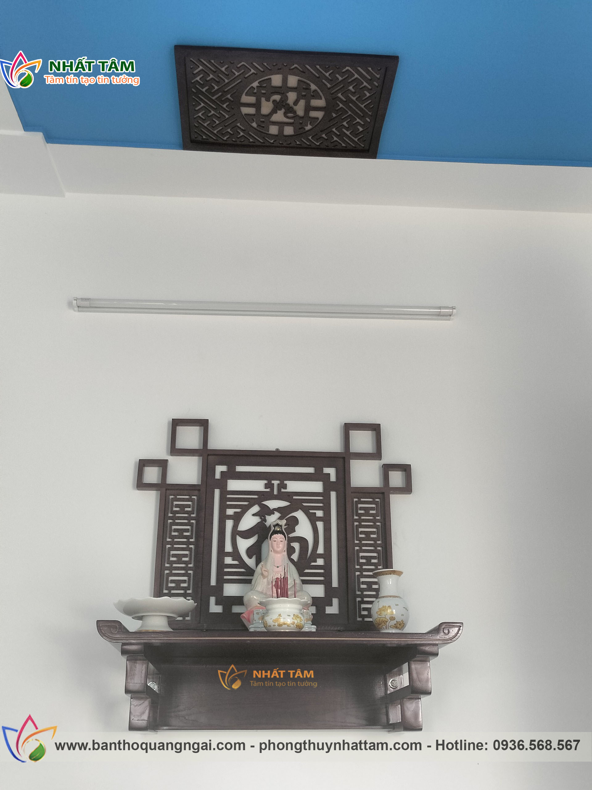 bàn thờ Phật treo tường